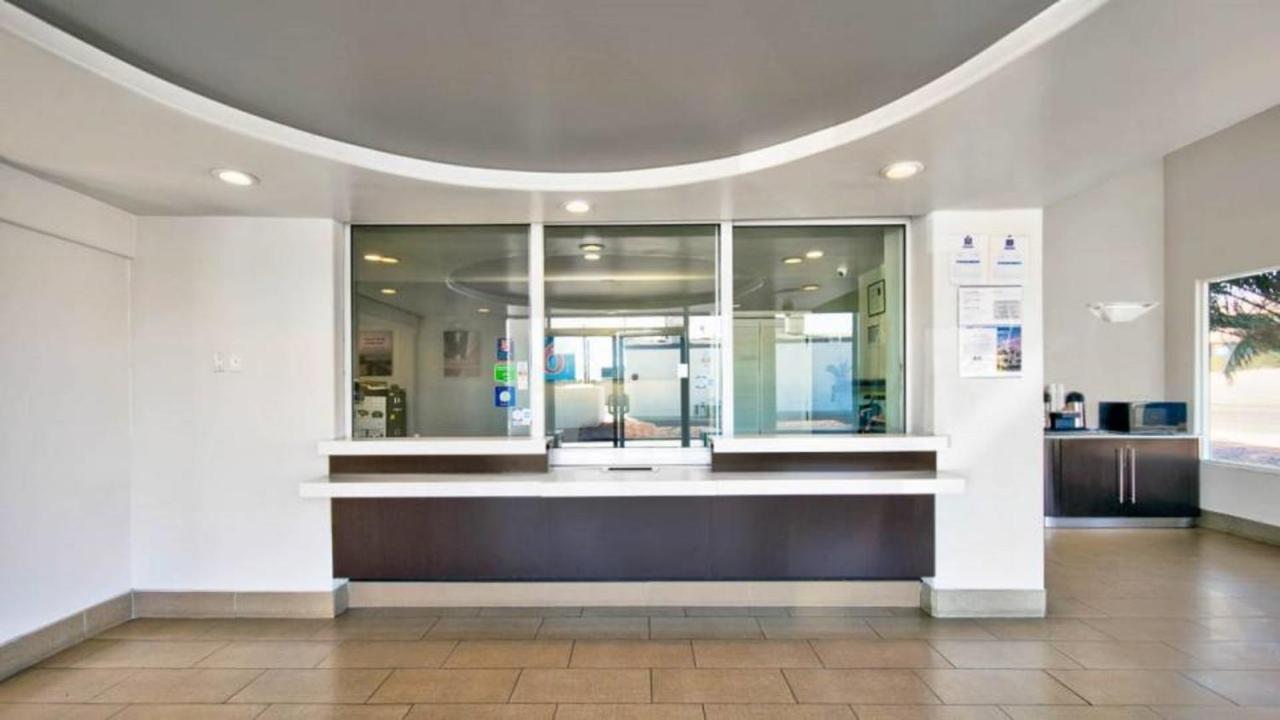 Motel 6 Victorville Dış mekan fotoğraf