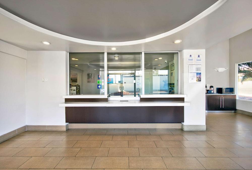 Motel 6 Victorville Dış mekan fotoğraf